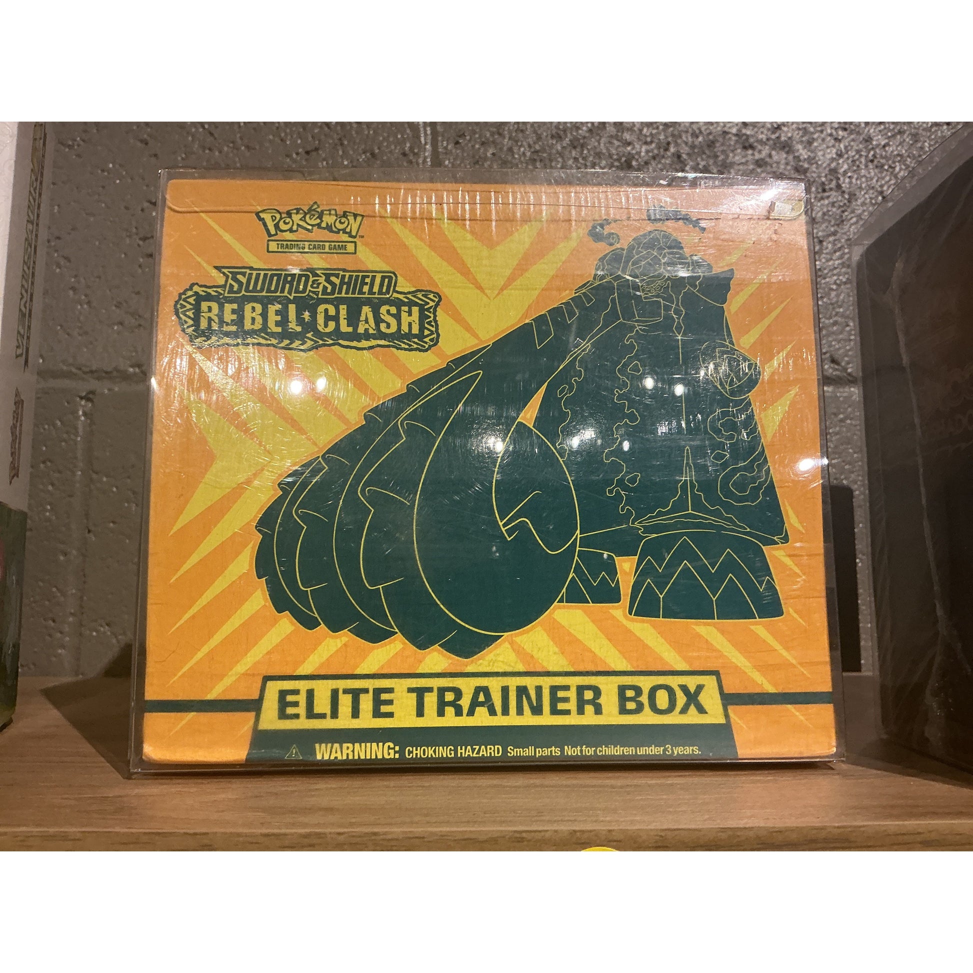 Pokemon Rebel Clash ETB