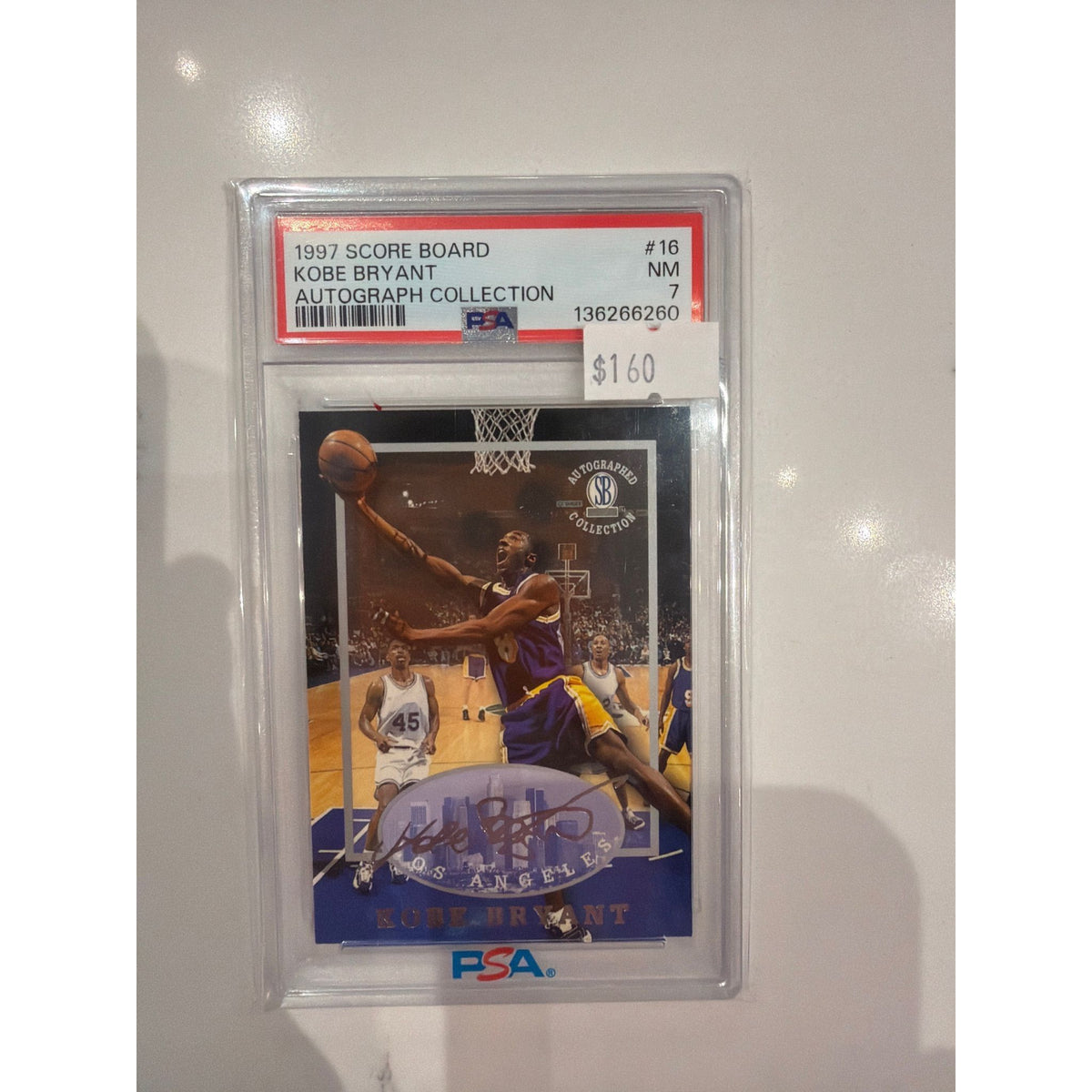1997 Score Board Autograph Collection Kobe Bryant #16 PSA 7