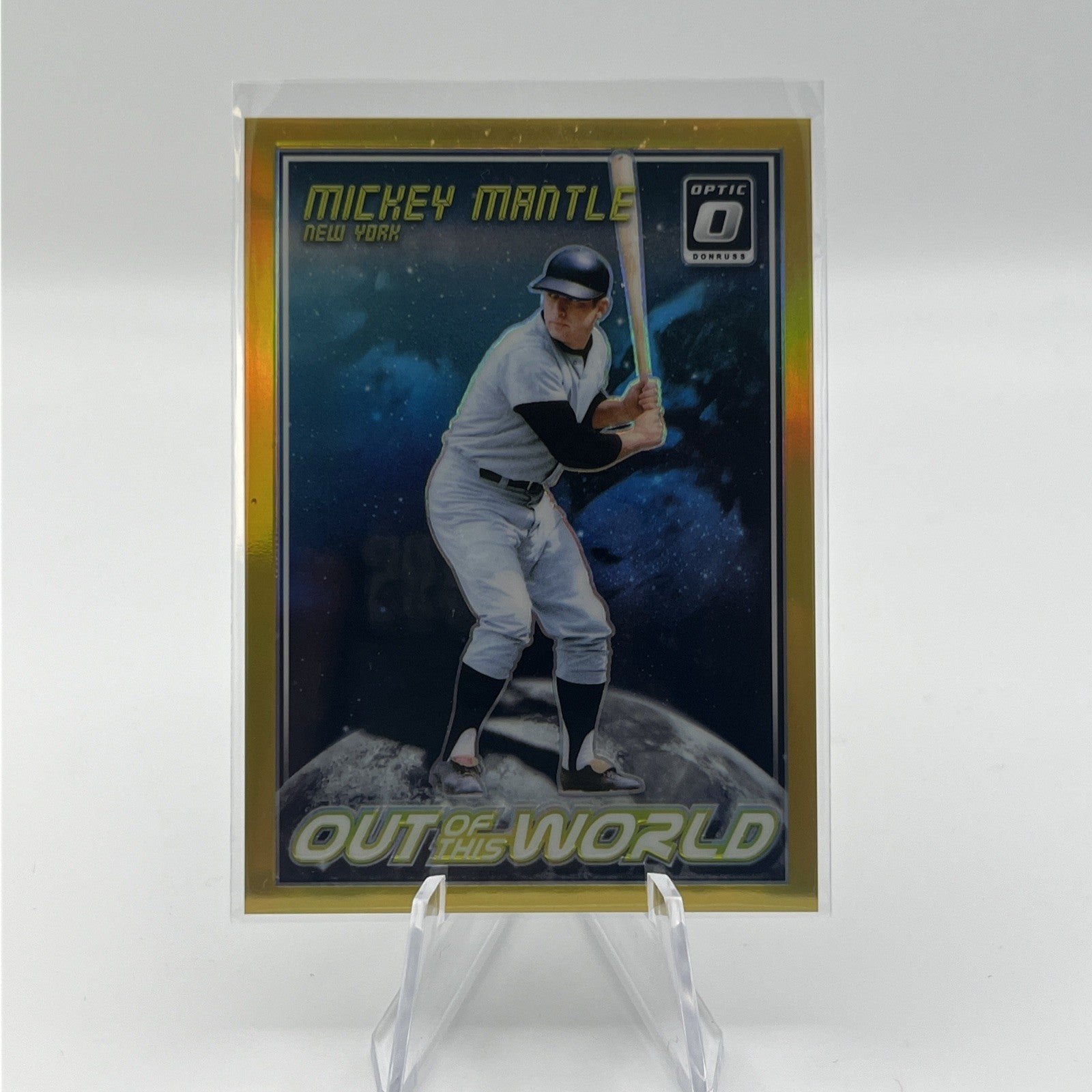 2018 Panini Optic Mickey Mantle Out Of This World True Gold #/10