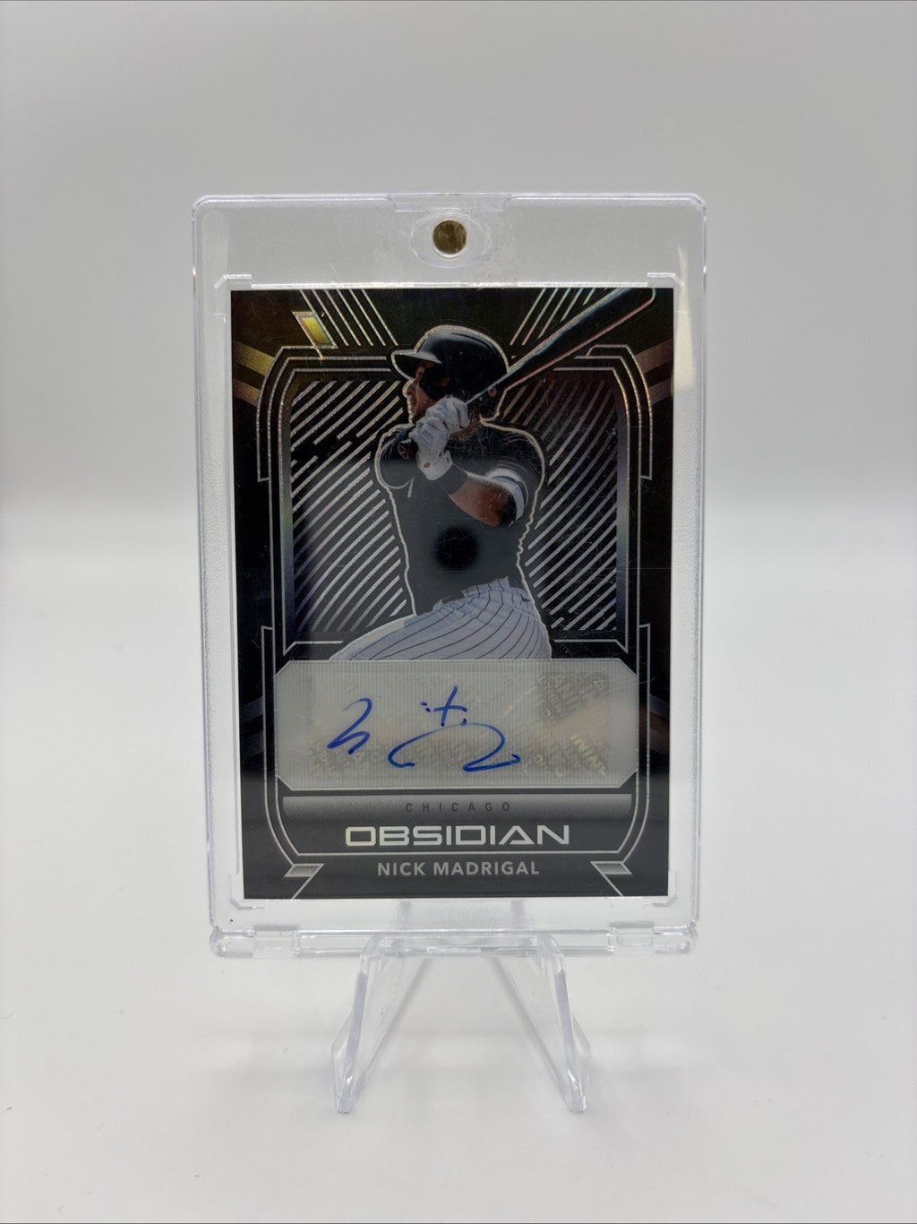 2021 Panini Chronicles - Obsidian Autographs Nick Madrigal #O-NM (AU, RC)