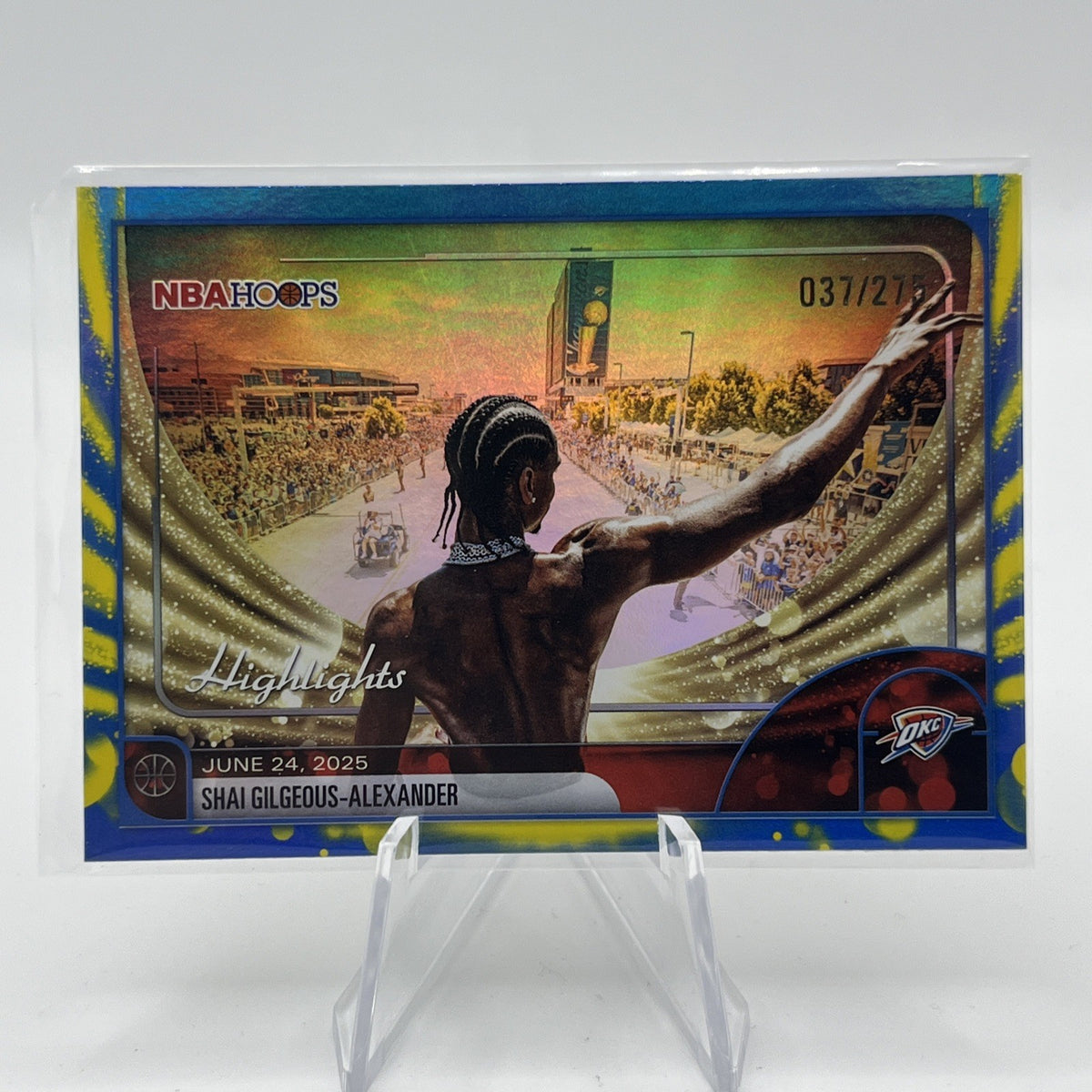 2025-26 Hoops #268 Shai Gilgeous-Alexander Rainbow Blue & Yellow #/275