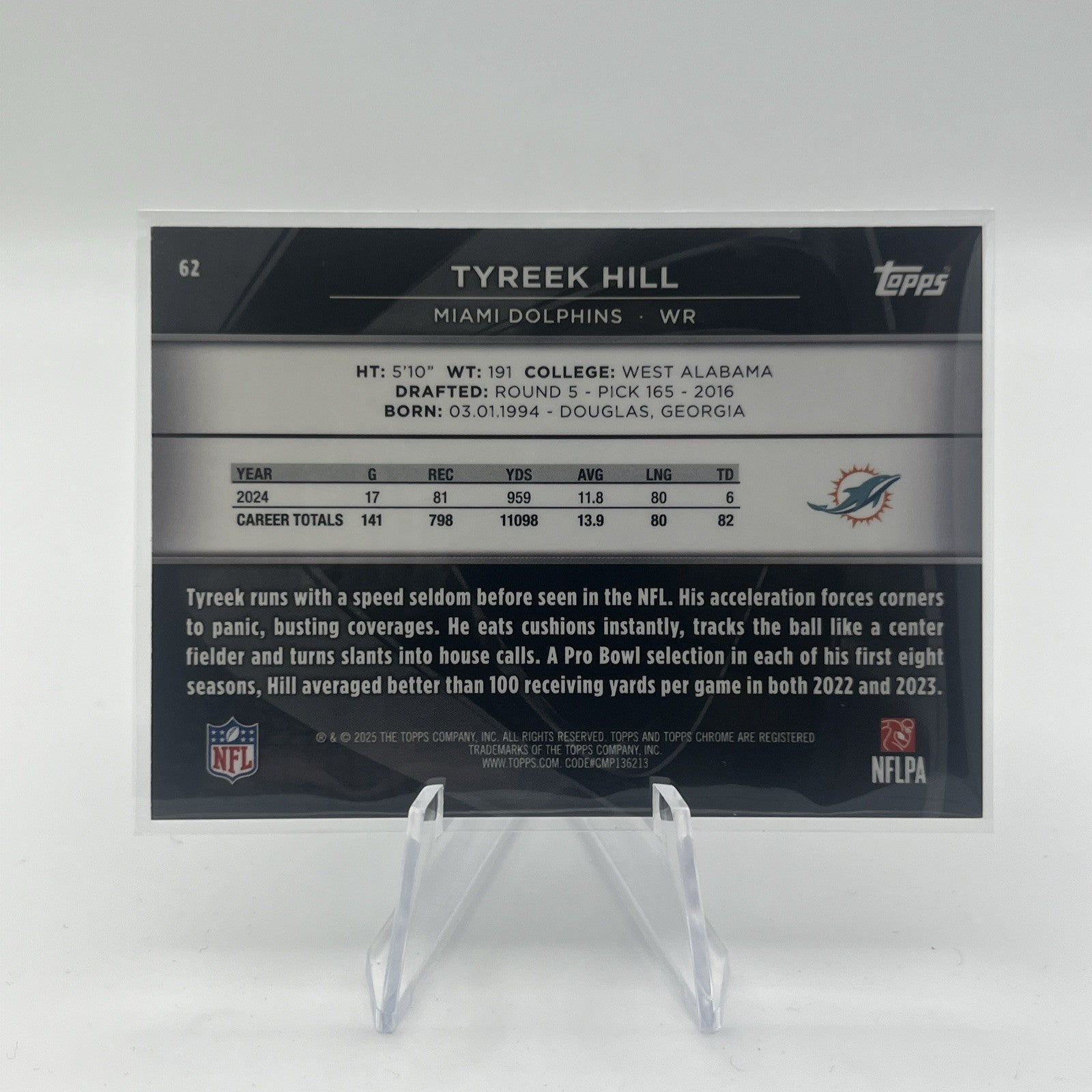 2025 Topps Chrome Black Tyreek Hill Blue Wave Refractor #069/150 Dolphins