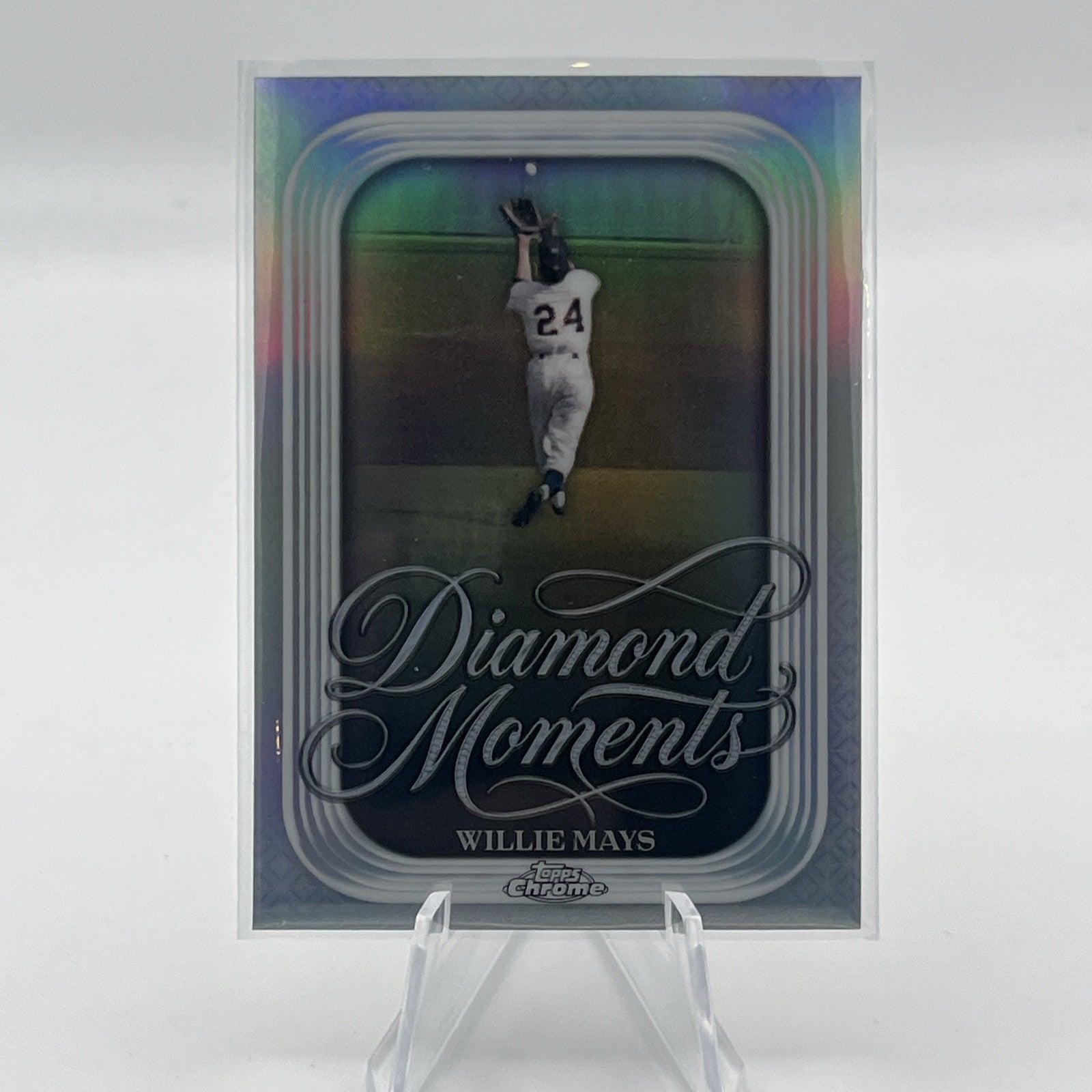 2026 Topps Chrome Diamond Moments Willie Mays Refractor
