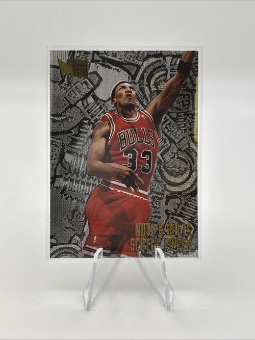 1995-96 Fleer Metal - Nuts & Bolts Scottie Pippen #216
