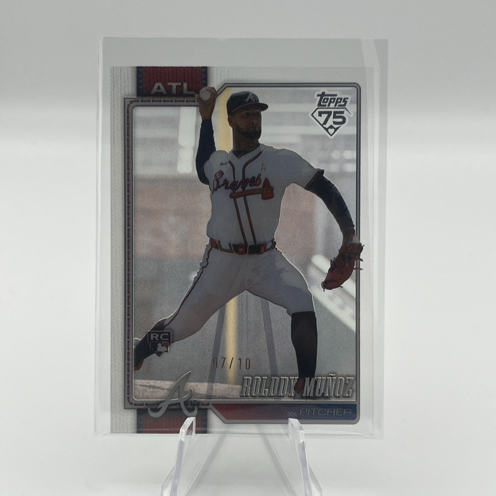 2026 Topps Series 2  Rolddy Munoz #570 Acetate SSP #/10 (RC) Braves