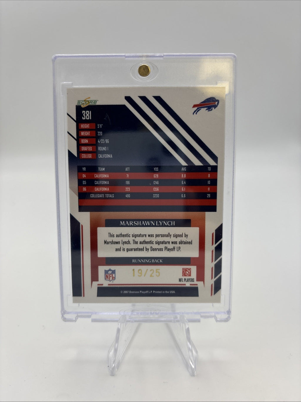 2007 Score - Rookie Marshawn Lynch #381 Gold Zone Autograph /25 (RC)