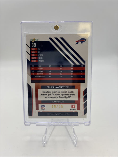 2007 Score - Rookie Marshawn Lynch #381 Gold Zone Autograph /25 (RC)