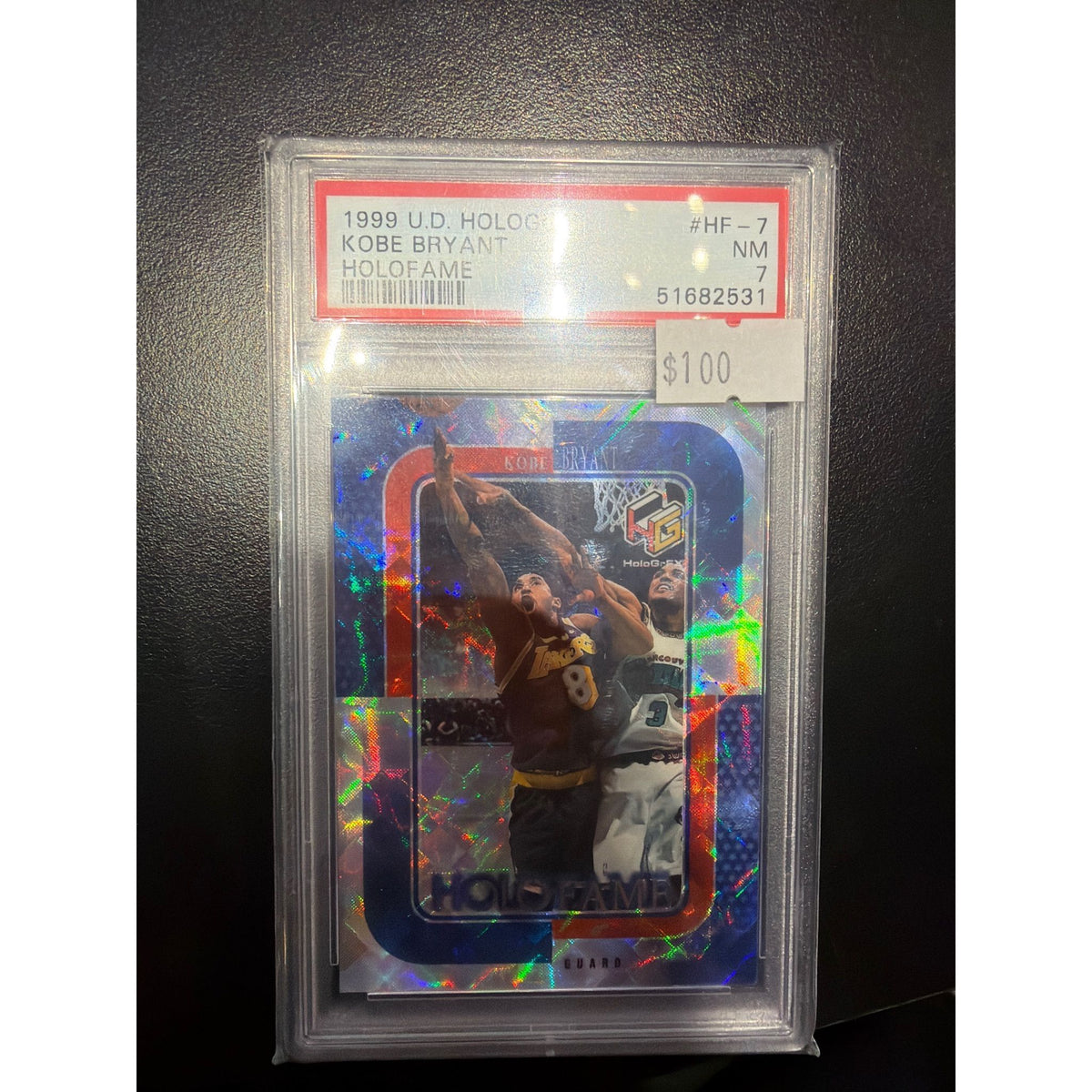 1999 U.D. HOLOG KOBE BRYANT HOLOFAME #HF-7 PSA 7